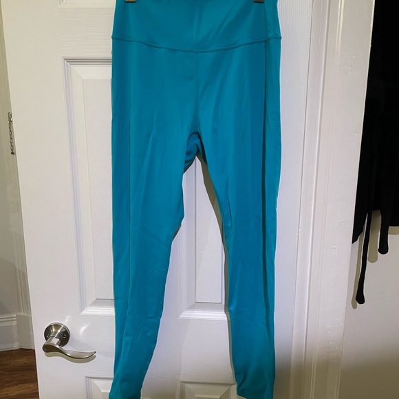 Buff Bunny Collection Leggings - Picture 3 of 4